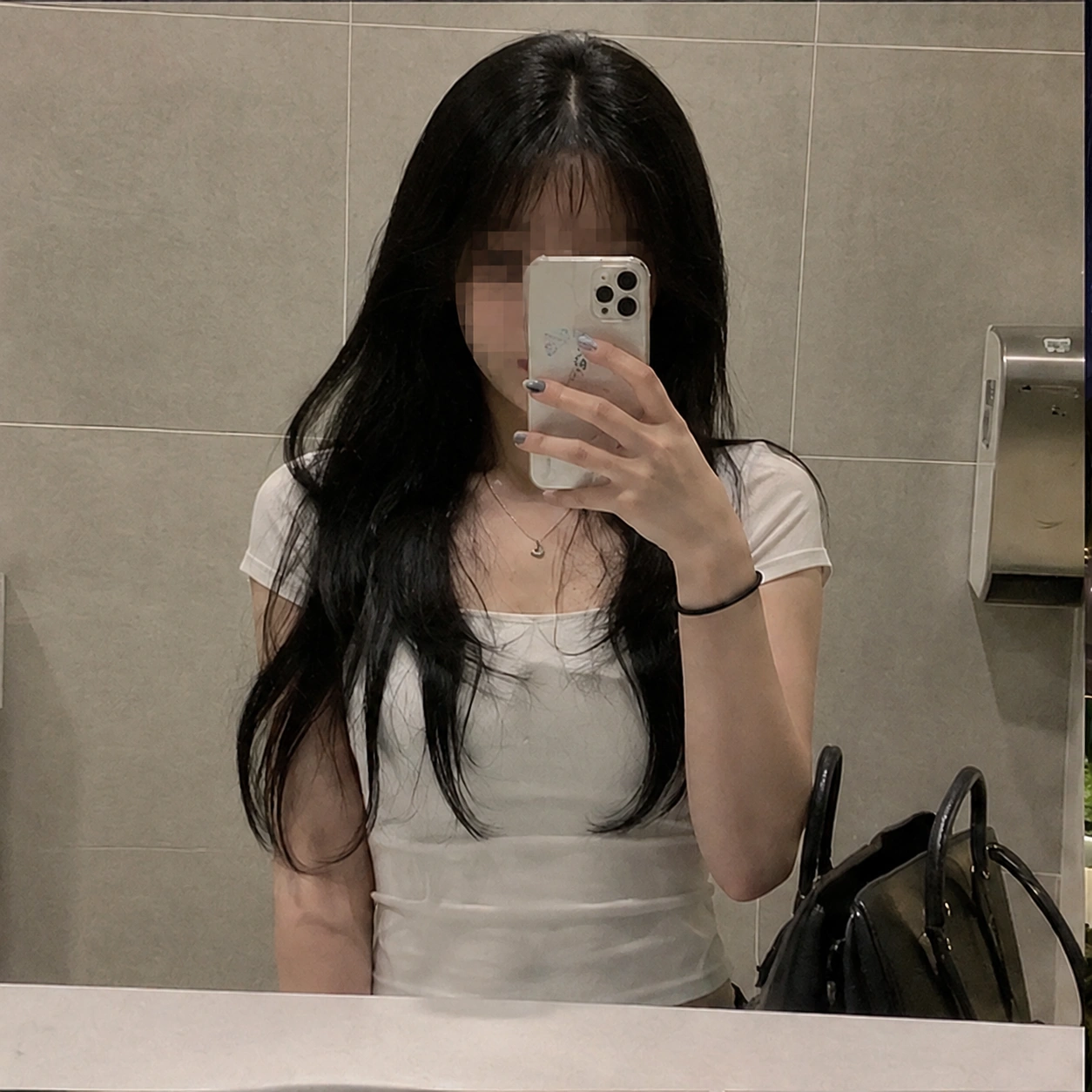 In room massage Seoul therapist for a private room visit